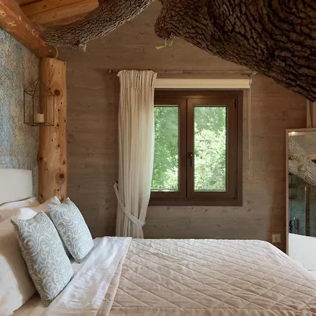 Stolidi Mou Treehouse *